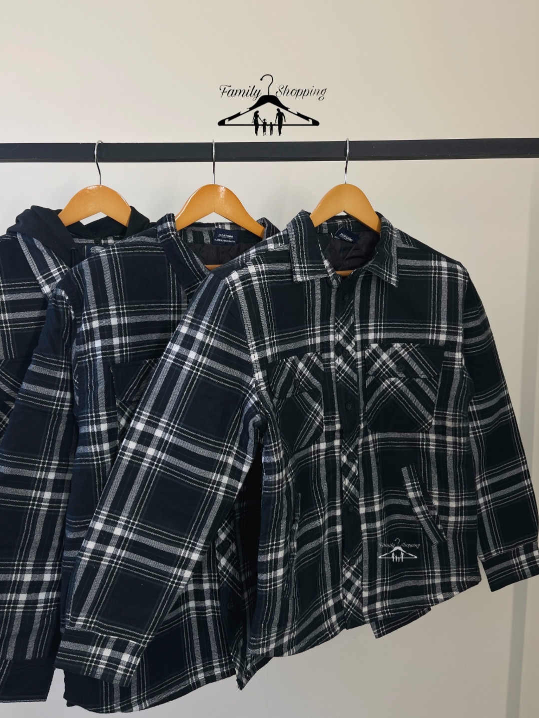 شکت مردانه ضخیم چهارخانه مشکی سفید | آستردار گرم پاییزه و زمستانه مدل کلاه‌دار دوحالته