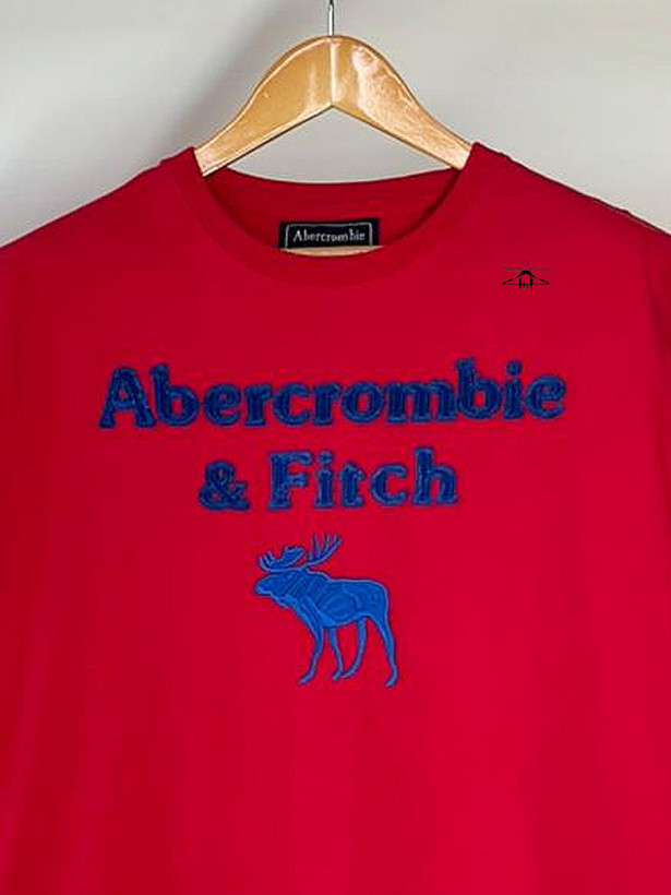 جزییات رنگ قرمز با گلدوزی Abercrombie آبی غیرژورنال